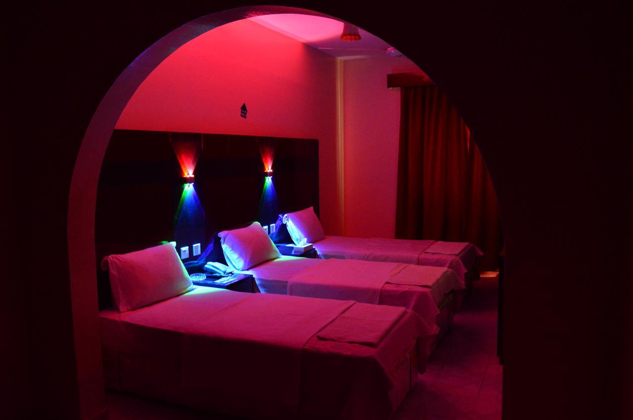 Tehran Hotel Dubaï Extérieur photo