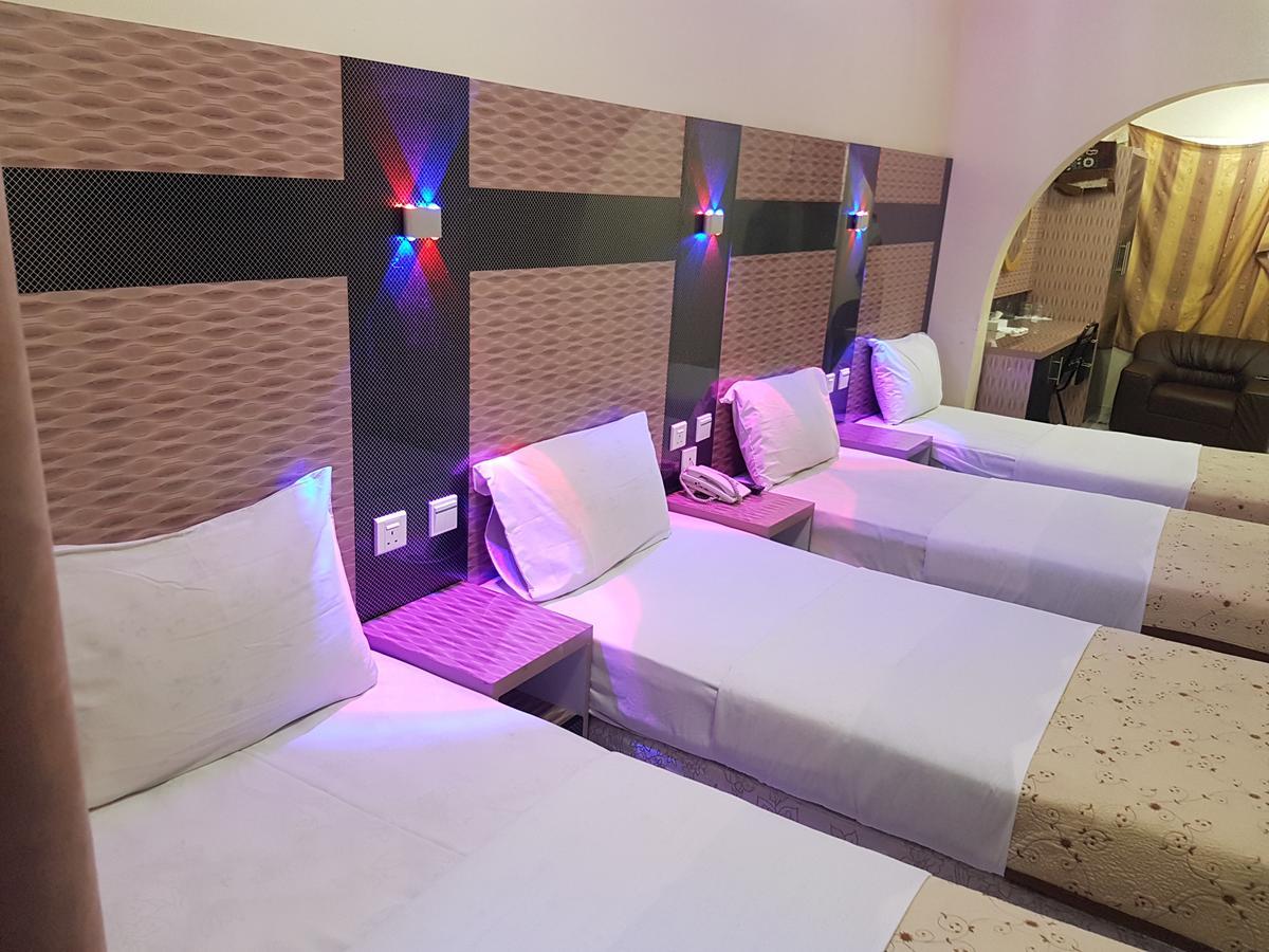 Tehran Hotel Dubaï Extérieur photo