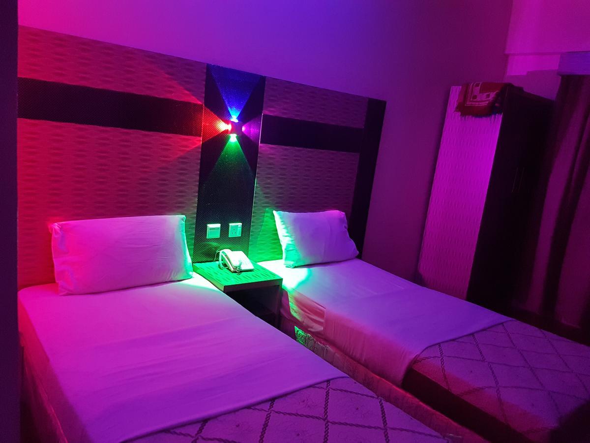 Tehran Hotel Dubaï Extérieur photo